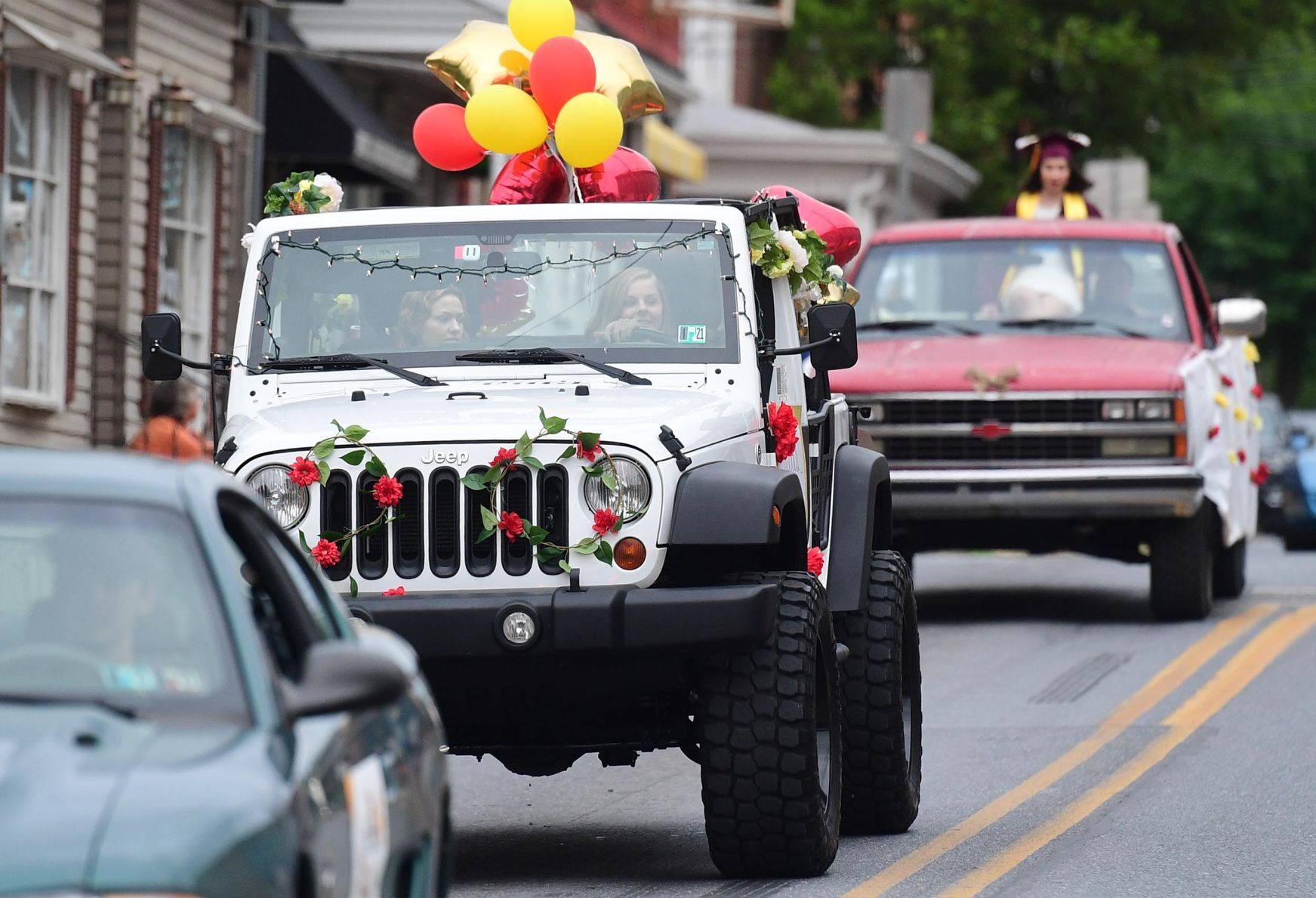 Big Spring Graduating Seniors Car Parade 66.JPG